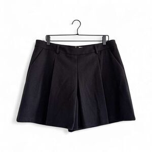 NWT ELODIE Black Pleated Shorts High Waisted Felt Lined Cute Classy Size XL